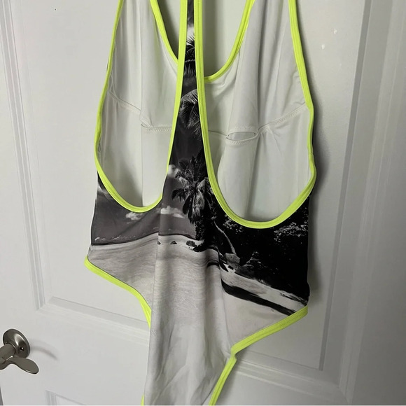 Victorias Secret Racerback SURF One Piece SwimSuit size L - Picture 6 of 8